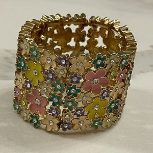 Flower pastel girly fashionable bracelet
